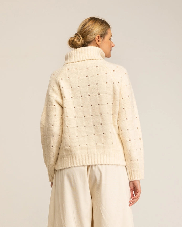 Knitted Sweater with Fur Effect Beige-Sweater-Tantra-YOUR-Urbanheer