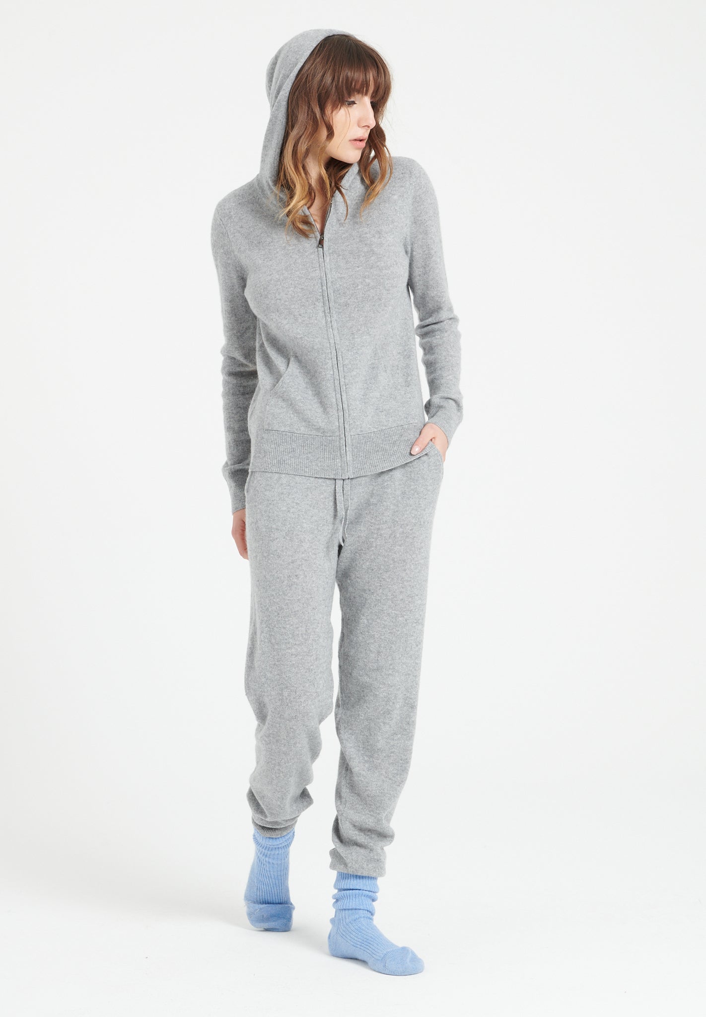 LILLY 11 Pantalon de survêtement en cachemire gris clair-pantalon femme-Studio Cashmere8-L-SC8-00220-gris clair-Urbanheer