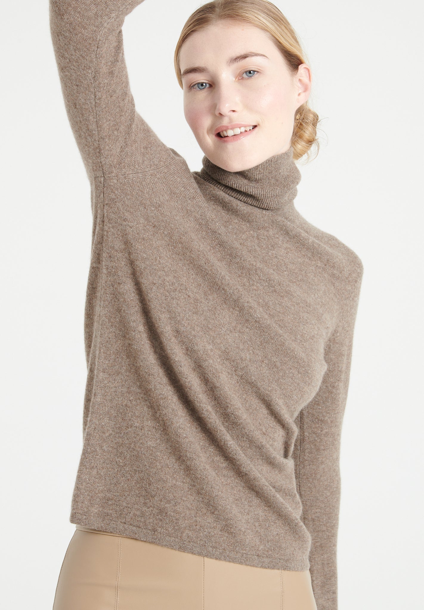 LILLY 3 Pull col roulé en cachemire taupe-col roulé femme-Studio Cashmere8-2XL-SC8-00154-taupe-Urbanheer