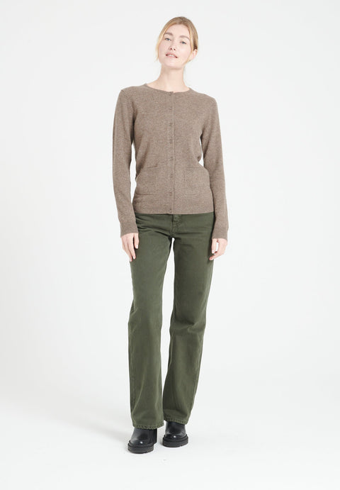 LILLY 4 Cardigan col rond en cachemire cintré taupe-gilet cardigan col rond femme-Studio Cashmere8-M-SC8-00169-taupe-Urbanheer