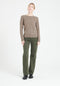 LILLY 4 Cardigan col rond en cachemire cintré taupe-gilet cardigan col rond femme-Studio Cashmere8-M-SC8-00169-taupe-Urbanheer