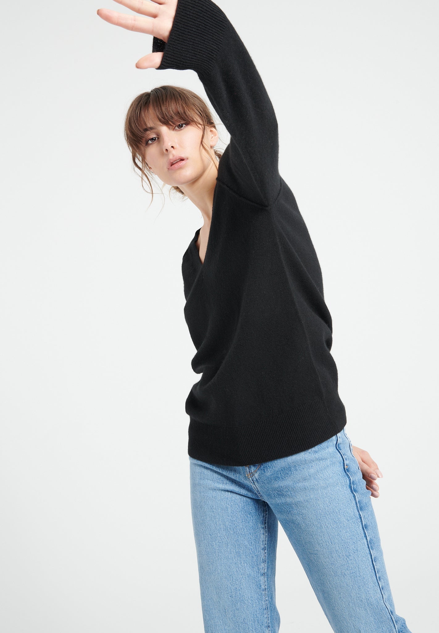 LILLY 6 Pull col V en cachemire ample noir-col v femme-Studio Cashmere8-M-SC8-00181-noir-Urbanheer