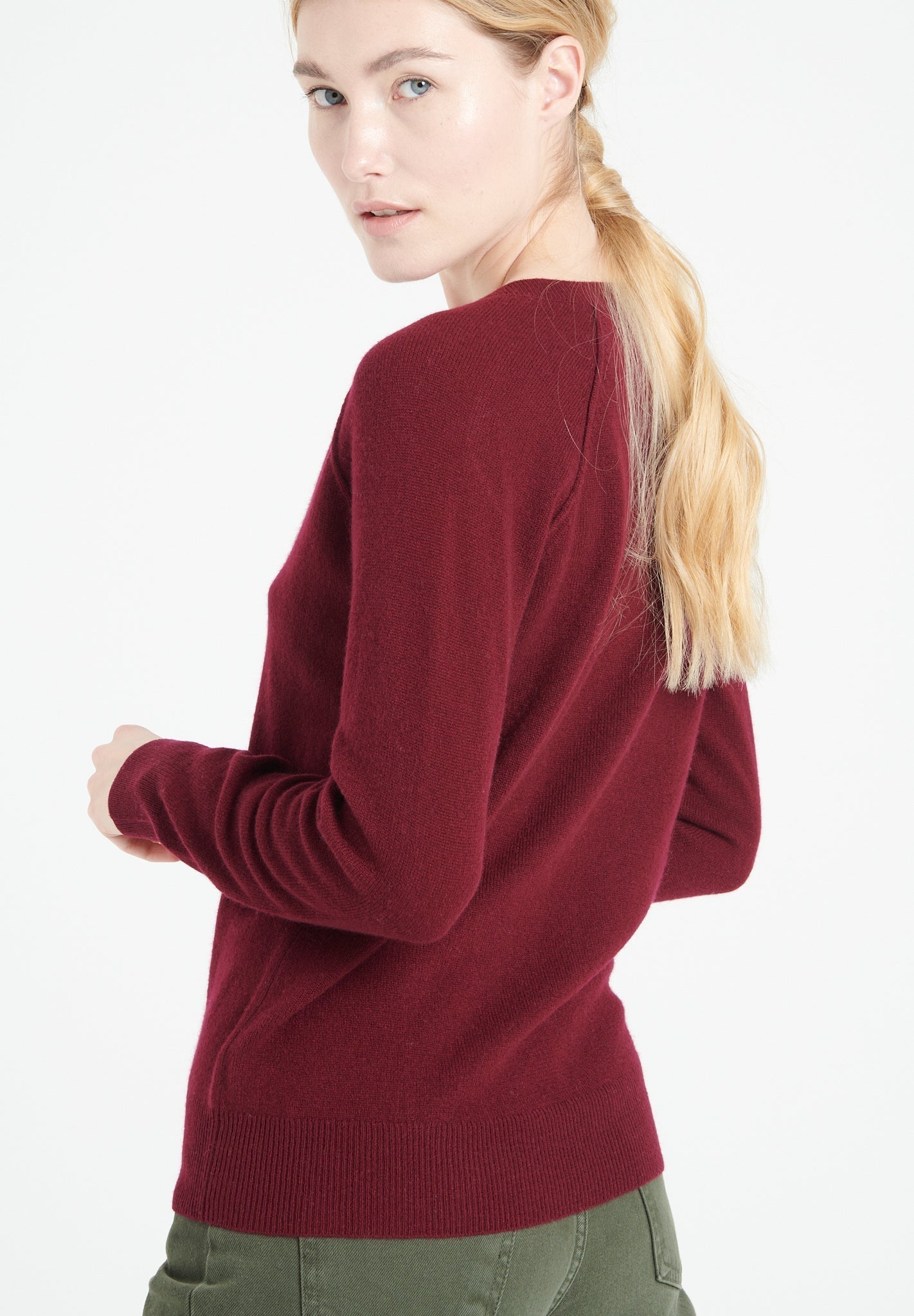 LILLY 6 Pull col V en cachemire ample rouge bordeaux-col v femme-Studio Cashmere8-M-SC8-00187-rouge bordeaux-Urbanheer