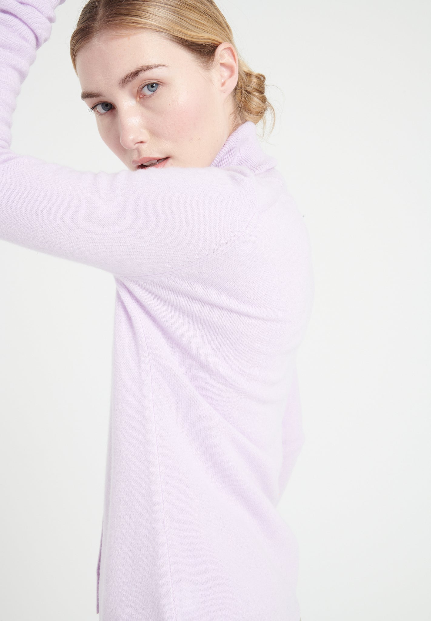 LILLY 7 Cardigan col V en cachemire cintré lilas-gilet cardigan col V femme-Studio Cashmere8-M-SC8-00196-lilas-Urbanheer