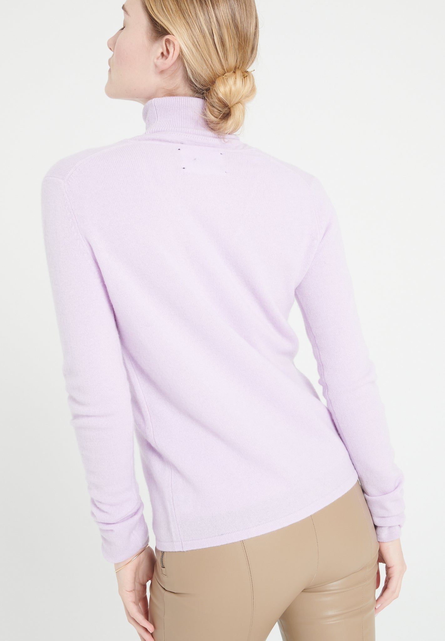 LILLY 7 Cardigan col V en cachemire cintré lilas-gilet cardigan col V femme-Studio Cashmere8-M-SC8-00196-lilas-Urbanheer