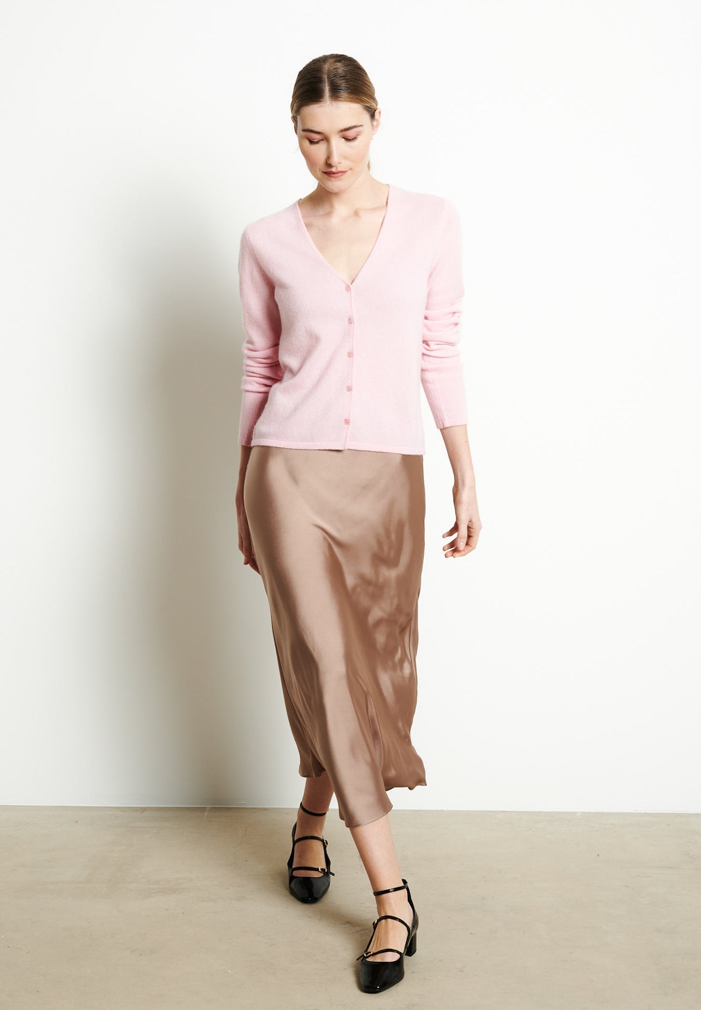 LILLY 7 Cardigan col V en cachemire cintré rose baby-gilet cardigan col V femme-Studio Cashmere8-S-SC8-00705-rose baby-Urbanheer