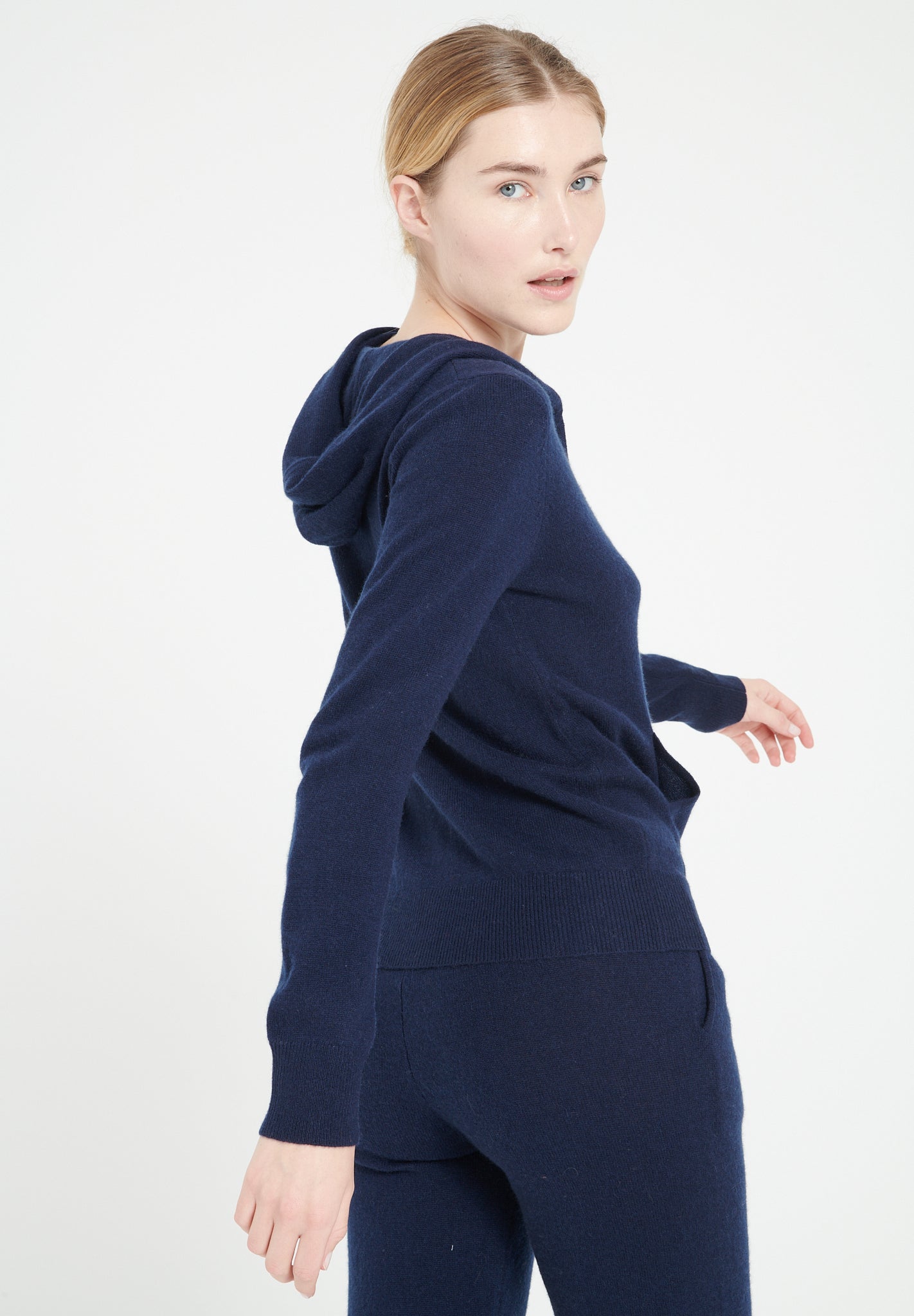 LILLY 8 Sweat à capuche zippé en cachemire bleu marine-gilet à capuche femme-Studio Cashmere8-L-SC8-00199-bleu marine-Urbanheer