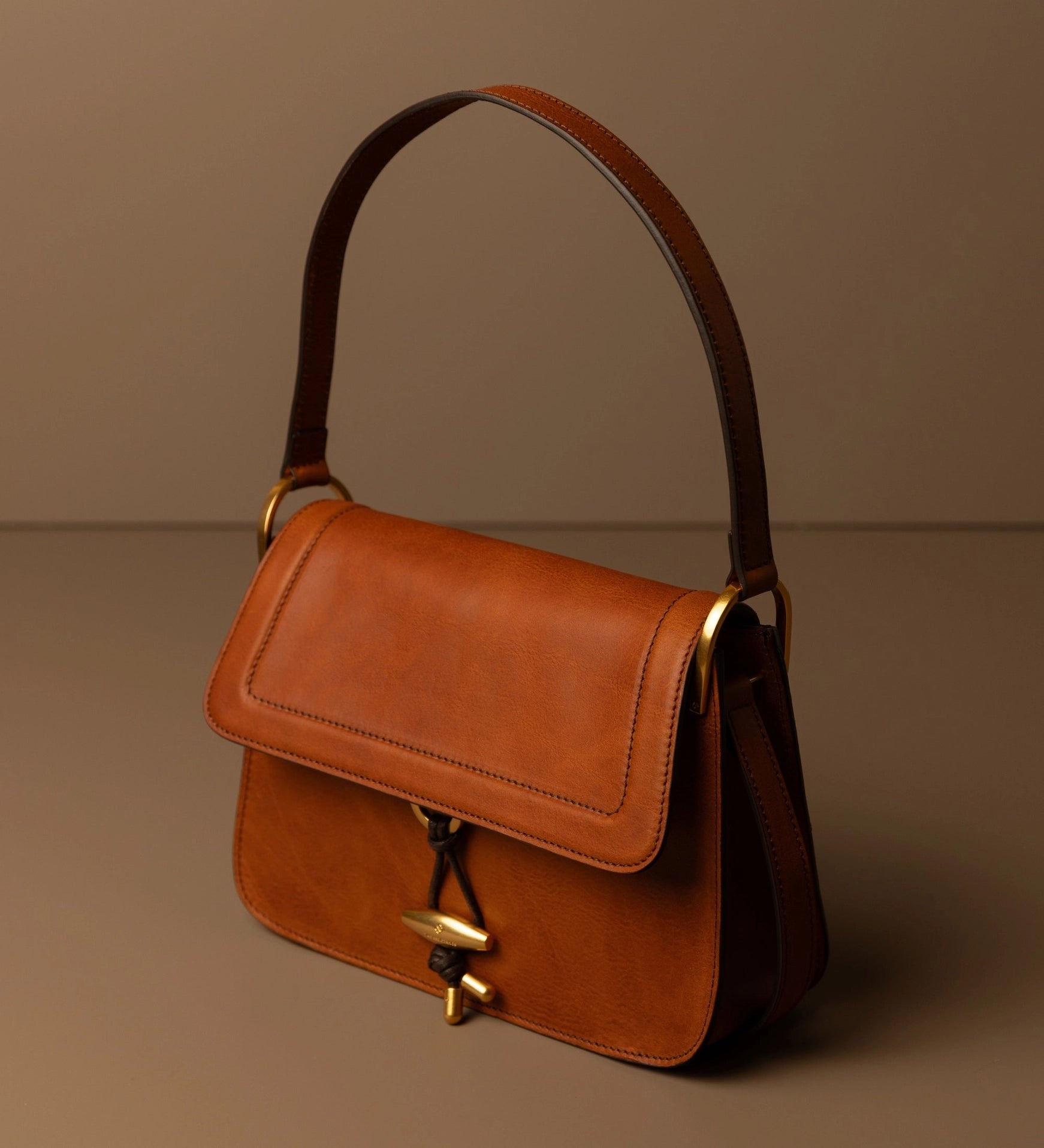 Leather Flap Bag For Women - Possession