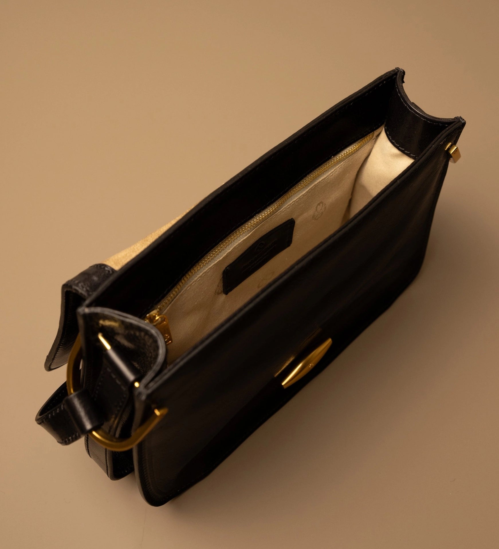 Leather Flap Bag For Women - Possession