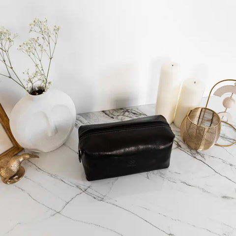 Leather Toiletry Bag - Four Past Midnight Black-Toiletry Bag-Time Resistance-Black-Urbanheer