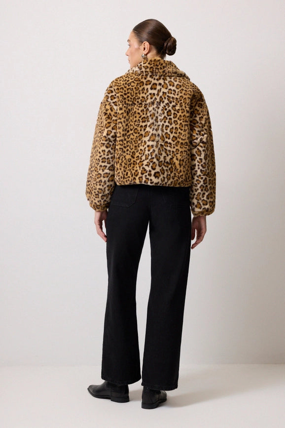 Leopard Patterned Plush Coat-Coat-Touché-S-Patterned-Urbanheer
