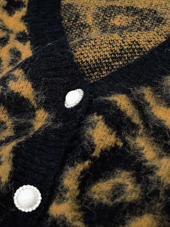 Leopard Print Cardigan Made of Knitted Fabric with Wool in Camel-Cardigan-Q2-One Size-Black-Urbanheer