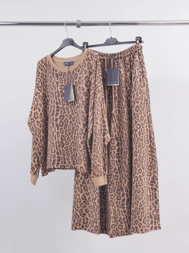 Leopard Print Sweatshirt-Sweatshirt-Cecile Wang-Camel-Urbanheer