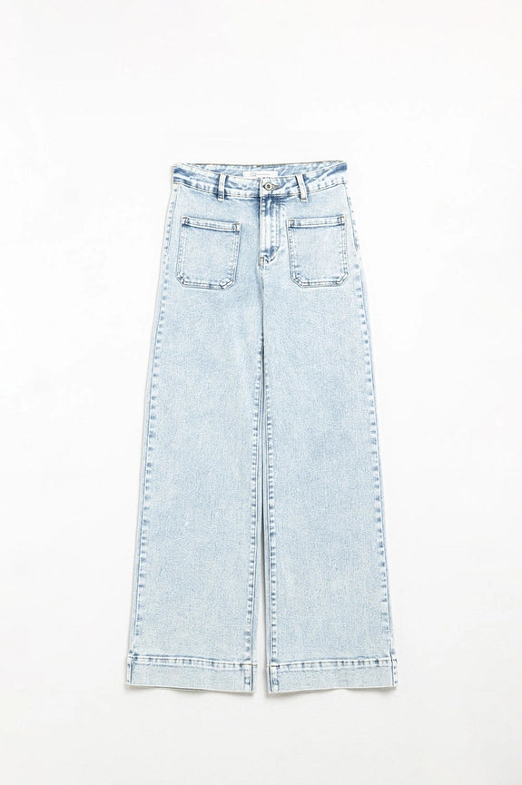 Light Wash Jeans with Wide Leg and Pockets-Jeans-Q2-XS-Blue-Urbanheer