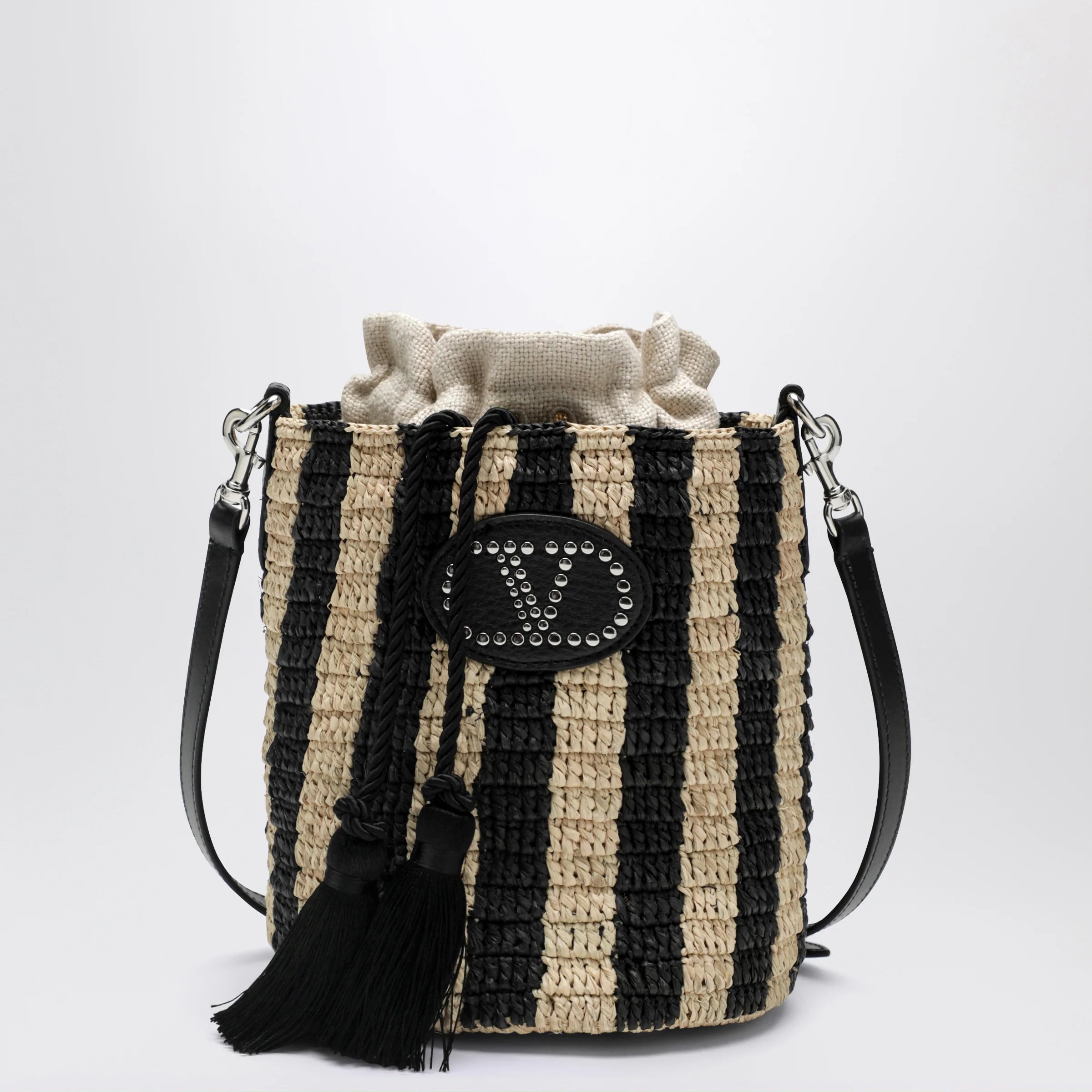 Linen Raffia Bucket Bag for Summer Comfort