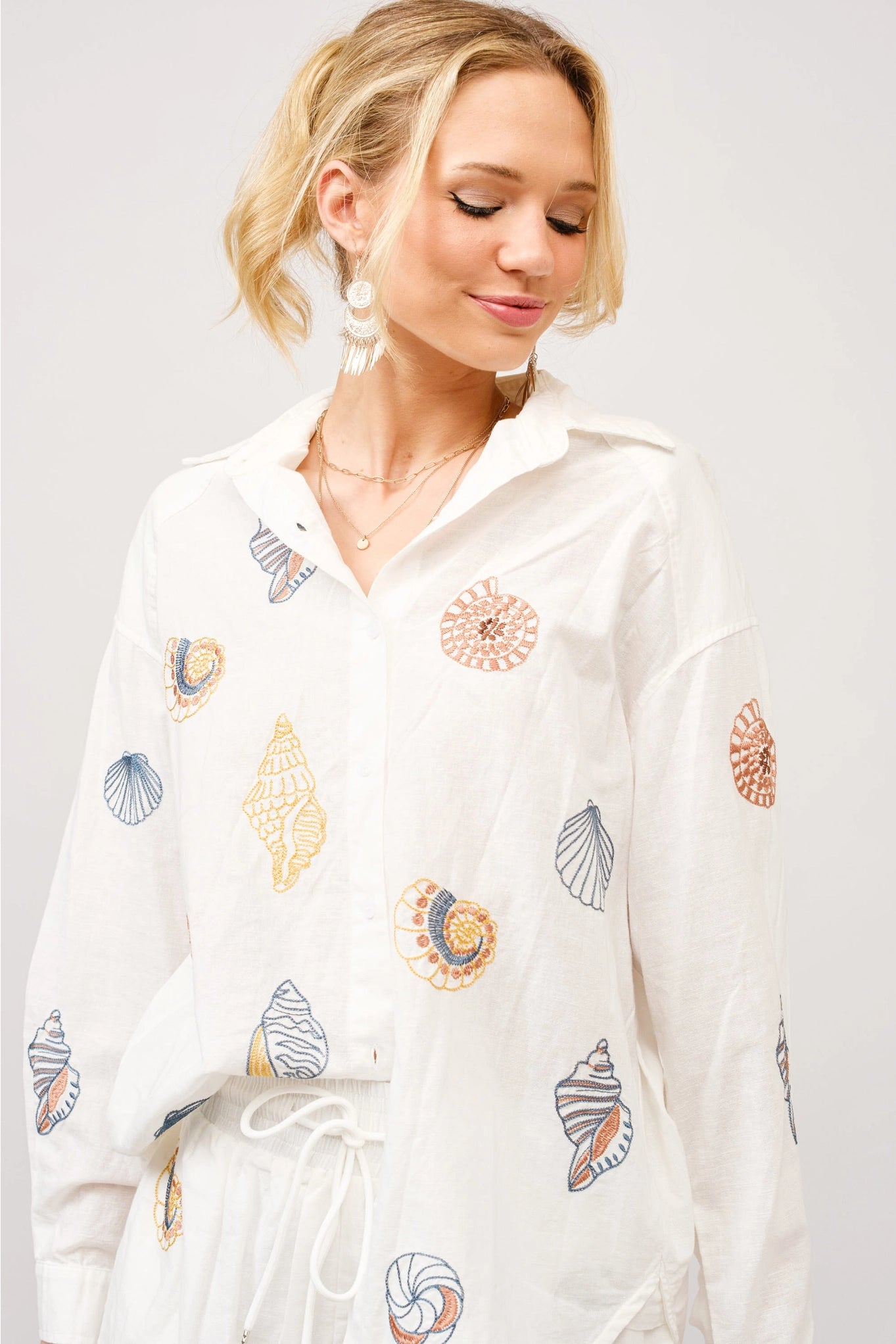 Linen Seashell Embroidered Shirt