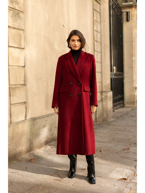 Long Coat with A Straight and Structured Cut with Shoulder Pads