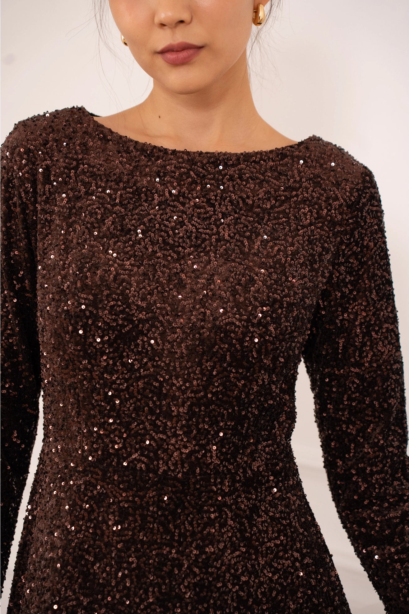 Long Sequin Dress with Long Sleeves in Mocha