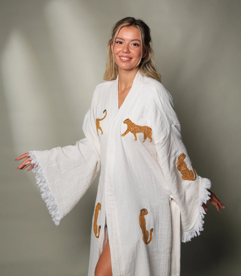 Long Tiger Kaftan Kimono Robe White Kimono Brown Tiger-Kimono-Moa-W: 33.5“inches (85cm) L: 47.2“inches (120cm)-Urbanheer