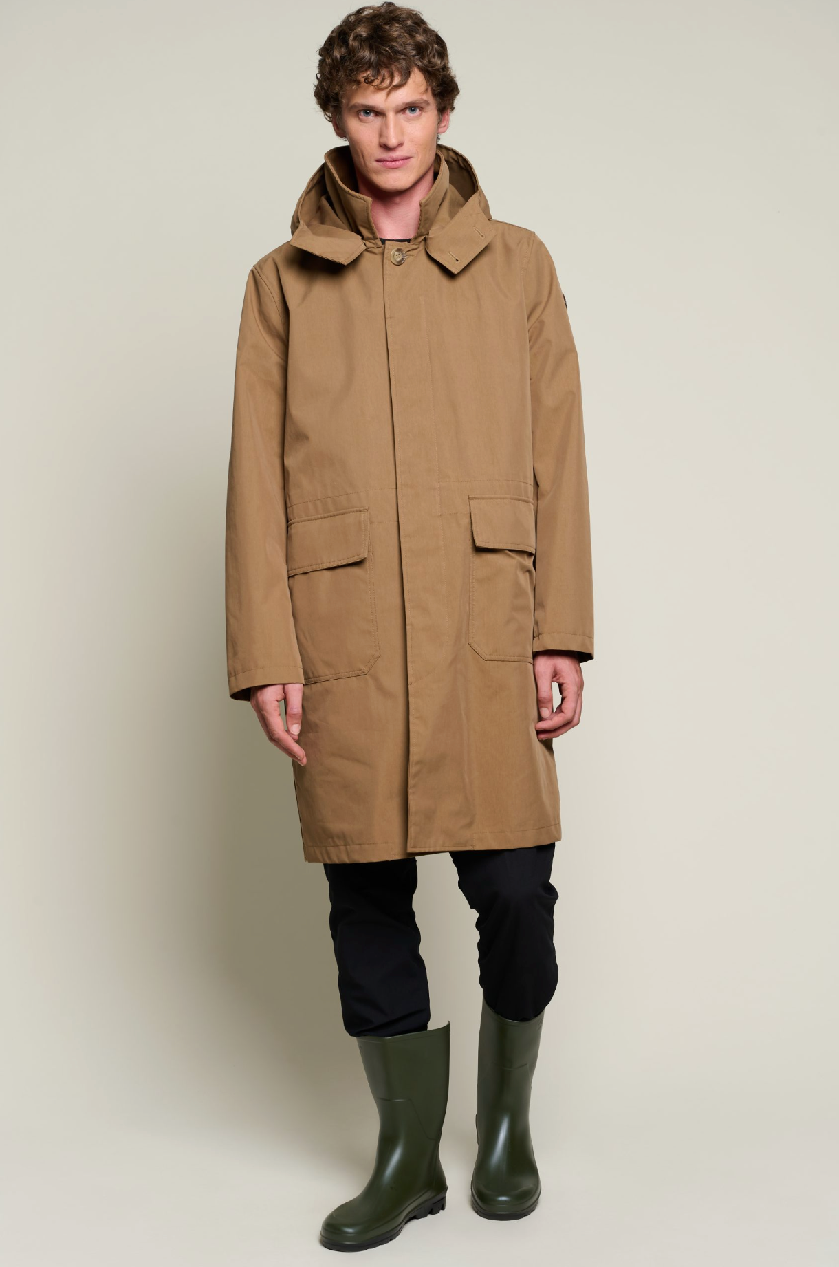Long Unisex Parka with a Clean, Classic Cut