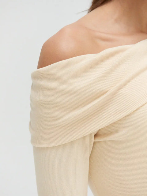Lucy One Shoulder Long Sleeve Knit Top