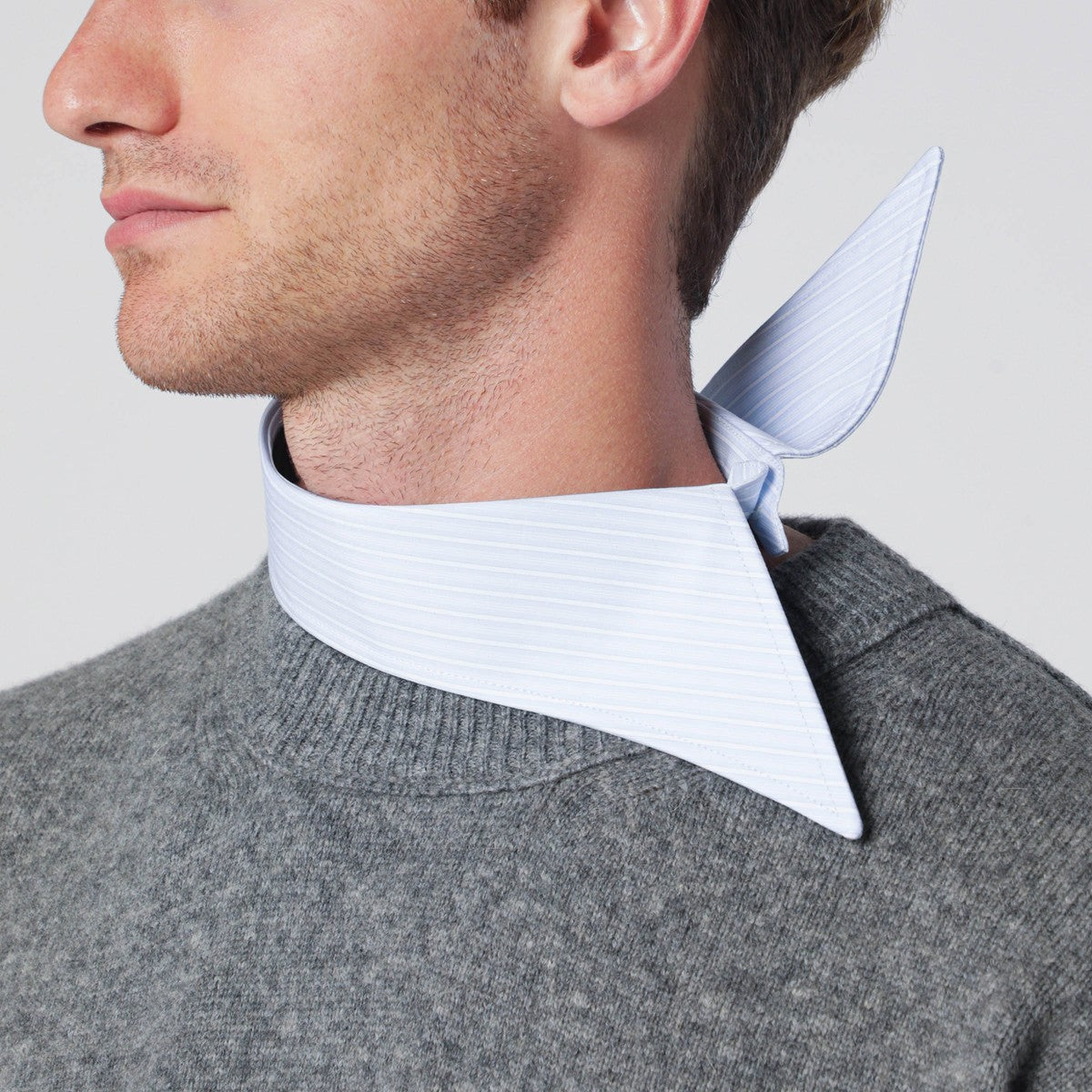Maison Margiela Pointed collar in blue striped cotton