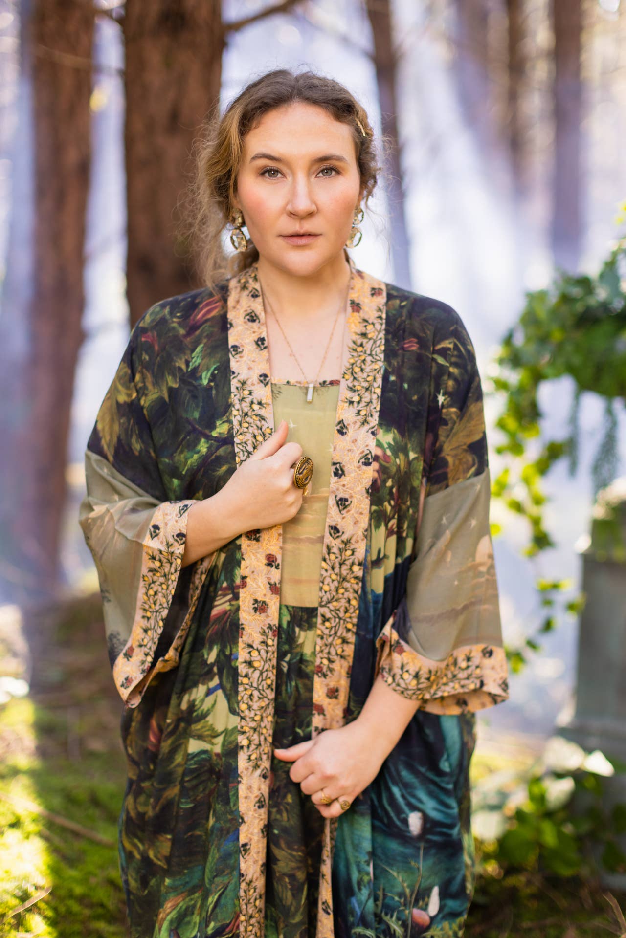 Bella Notte Opera Duster Kimono Robe W/Rabbit & Moon