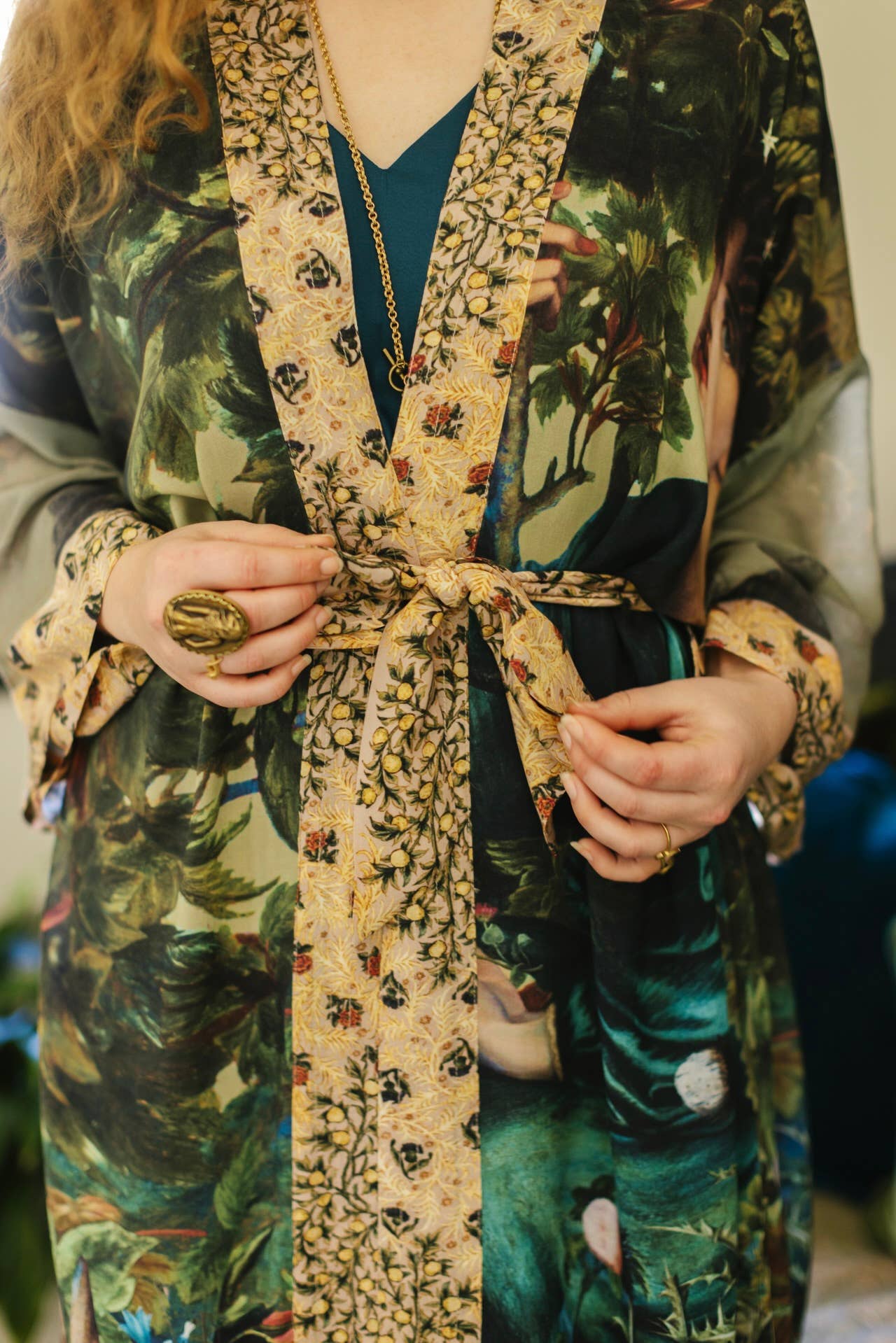 Bella Notte Opera Duster Kimono Robe W/Rabbit & Moon