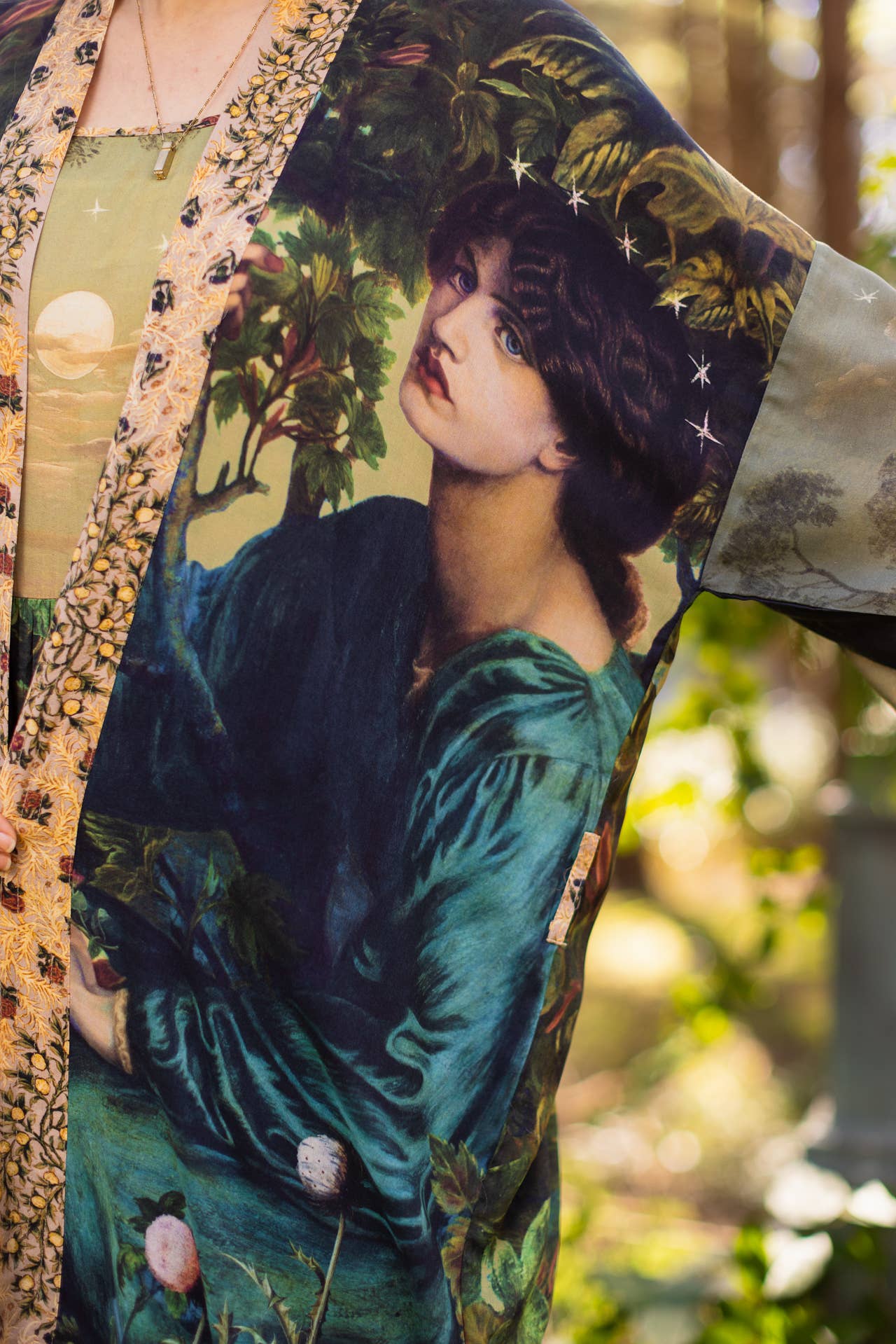 Bella Notte Opera Duster Kimono Robe W/Rabbit & Moon