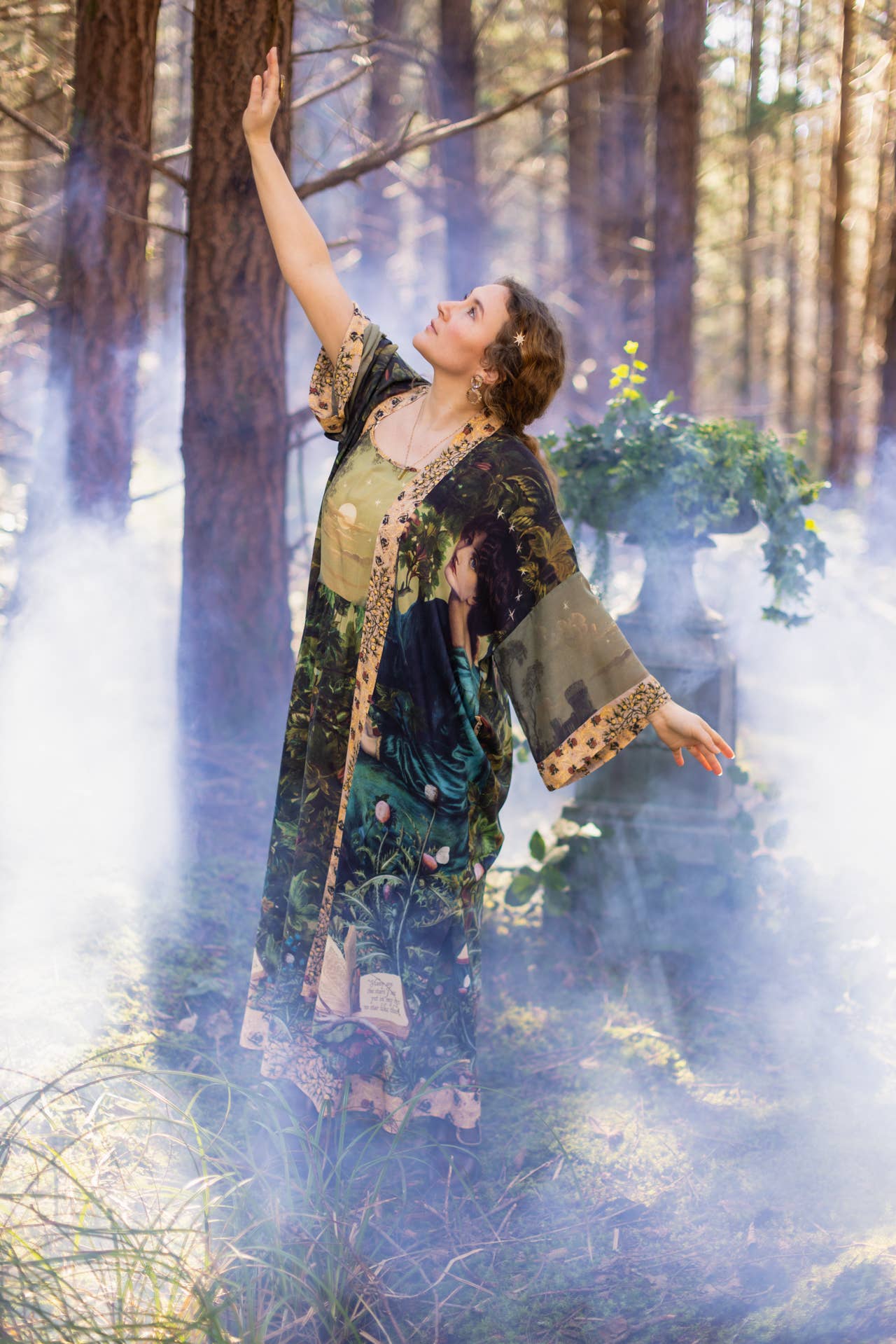 Bella Notte Opera Duster Kimono Robe W/Rabbit & Moon