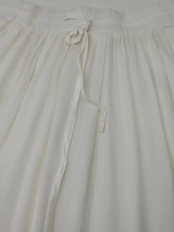 Maxi Skirt in White Fluid Fabric with Elastic Waist-Skirt-Q2-L-WHITE-Urbanheer