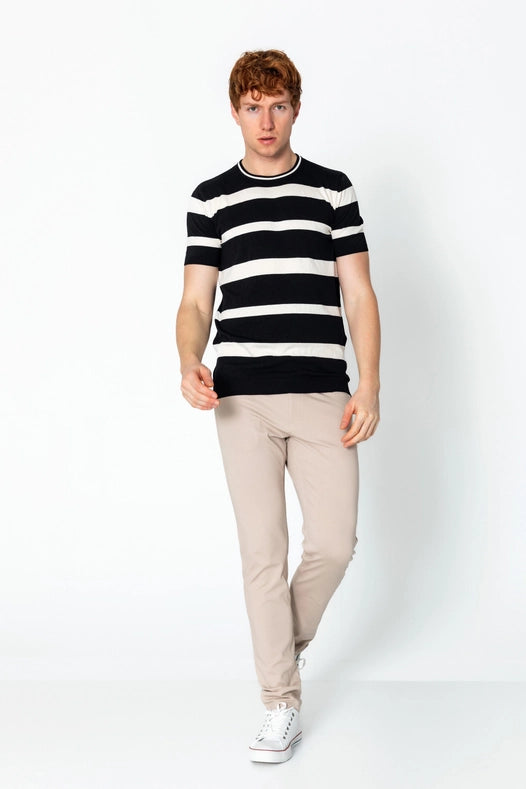 Men's Crew-Neck Knitted Striped Shirt - Black