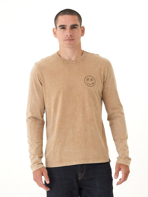 Mineral Wash Graphic Long Sleeve Tee