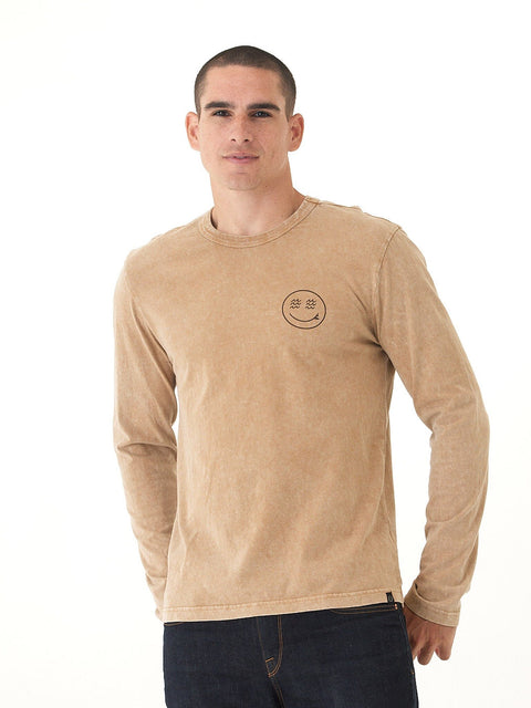 Mineral Wash Graphic Long Sleeve Tee