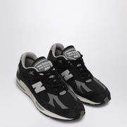 New Balance Made in UK 991v2 Sneakers in Black