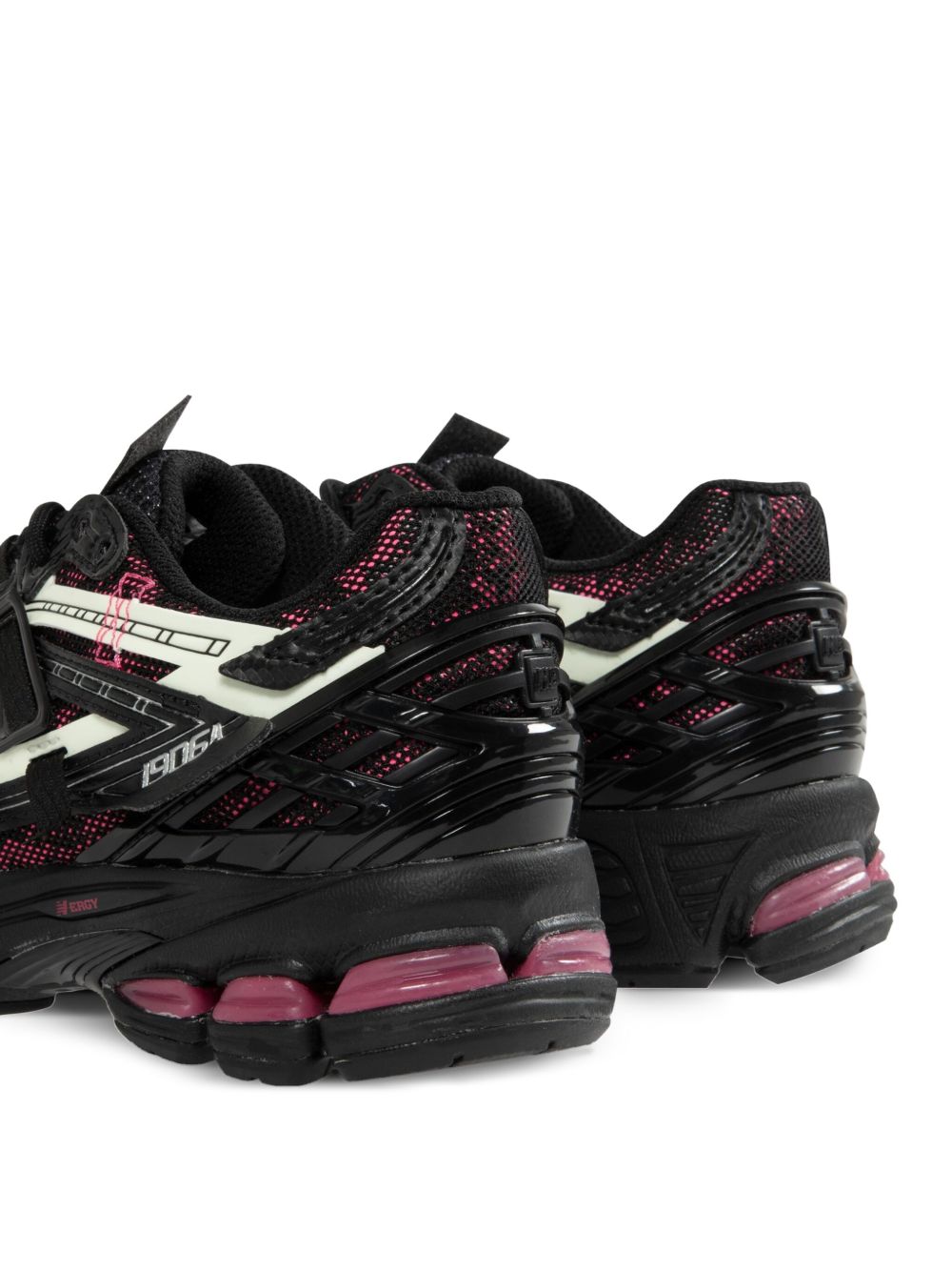 New Balance Sneakers Black