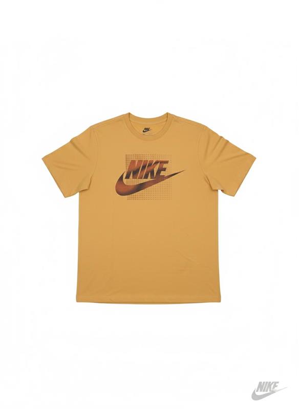 Nike Men's T-Shirt in Yellow