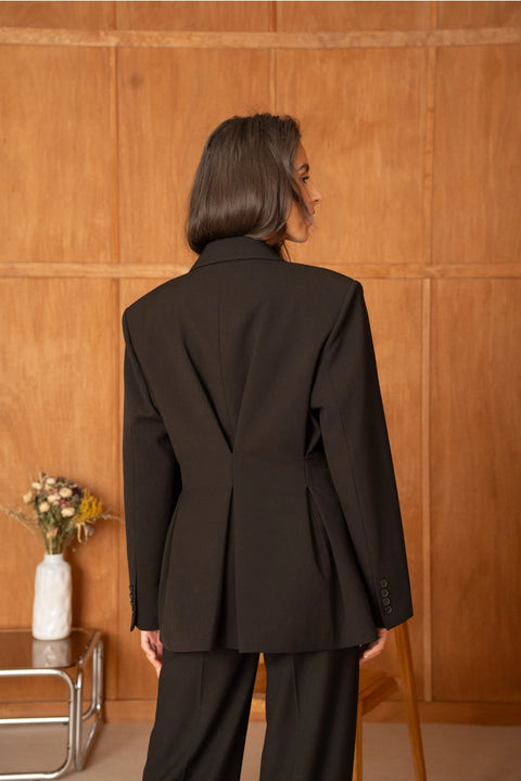 Nikki Black Double-Breasted Blazer, Fitted with A Nipped Waist