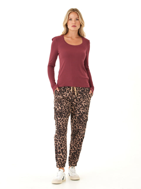 Nimia Feather Rib Puff Shoulder Top