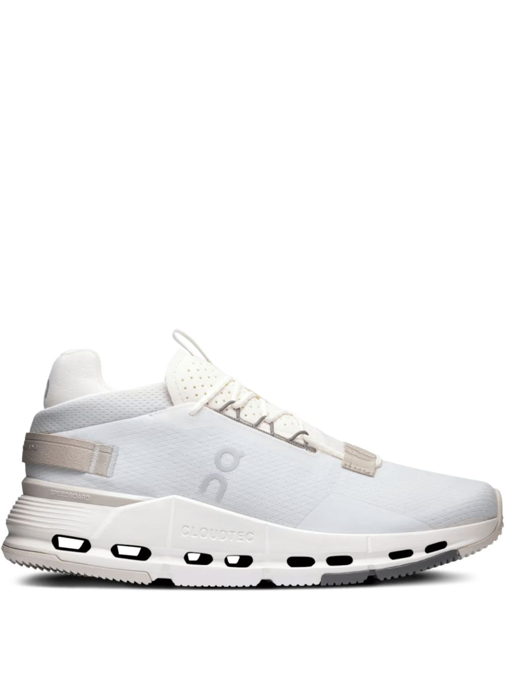 ON Cloudnova 2 Sneakers