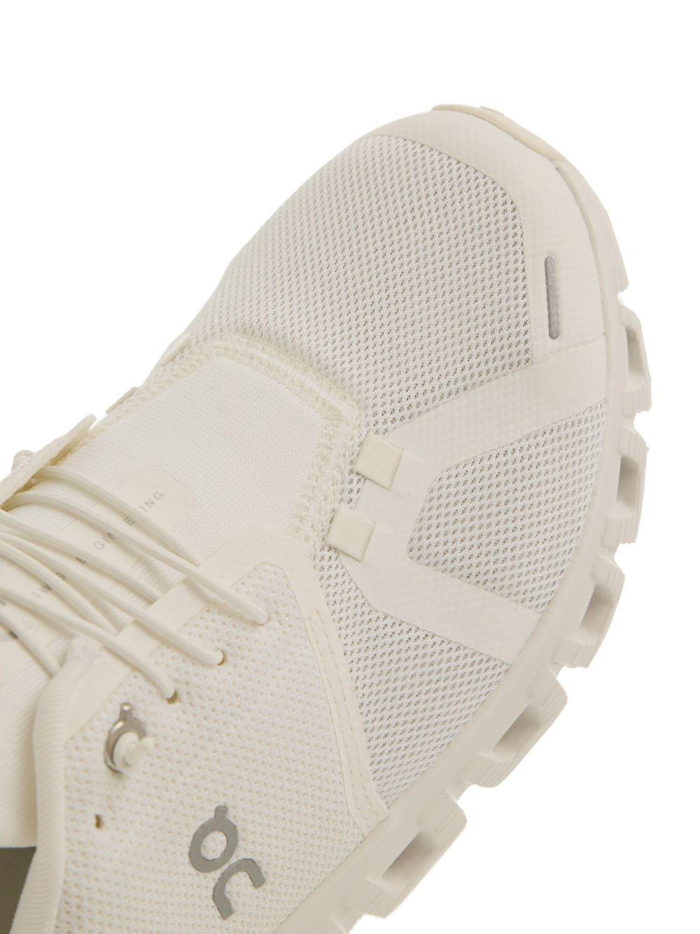ON Sneakers White-Sneakers-ON-10-Urbanheer