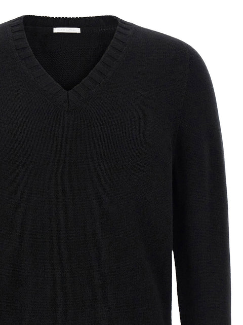 Oliver Lattughi Cashmere V-sweater