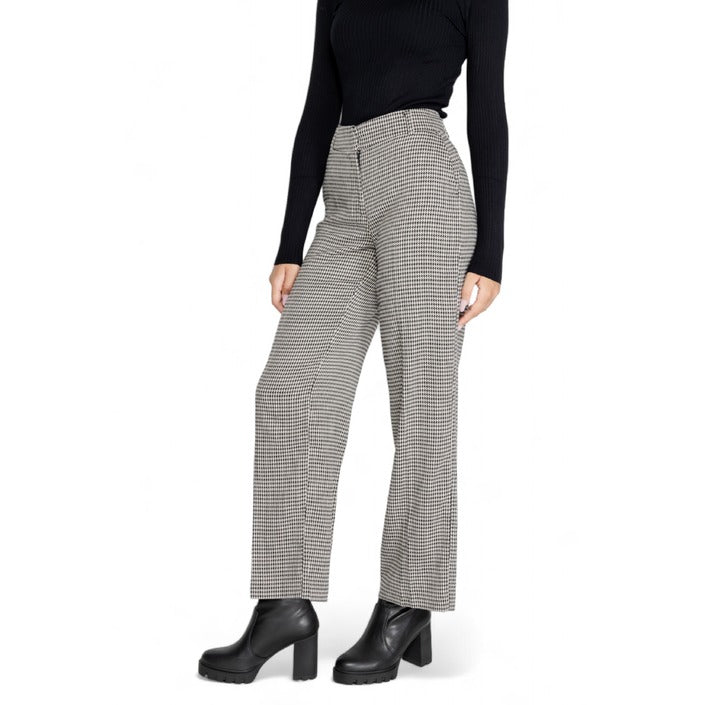 Only Women Trousers-Clothing Trousers-Only-black-34_32-Urbanheer
