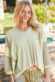 POL High-Low Contrast V-Neck Top-POL-Pistachio-S-Urbanheer
