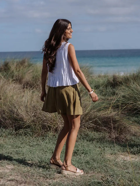 Pleated Sleeveless Linen Top Moorea in White-Top-MagicLinen-XS-White-Urbanheer