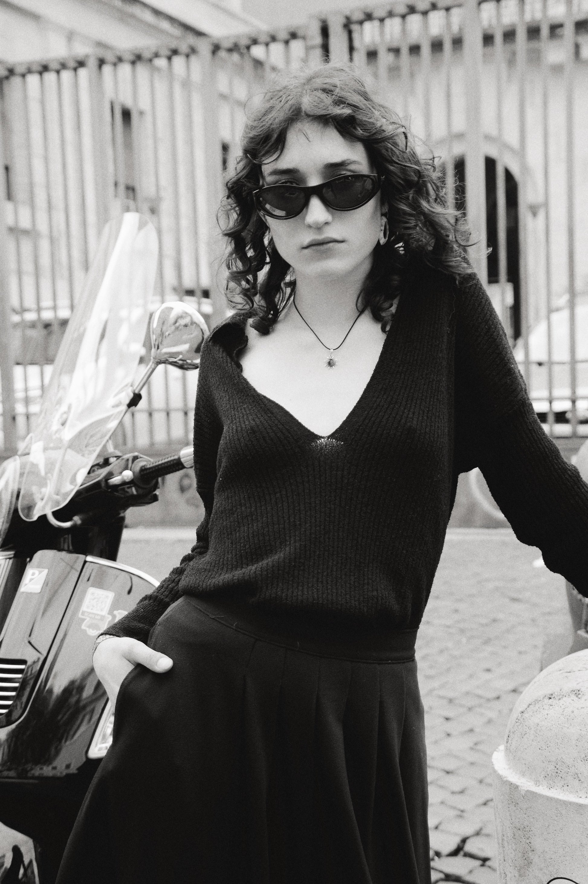 Polo Con Scollo Profondo - Calipso-POLO CON SCOLLO V-Tenné-S-NERO-Urbanheer