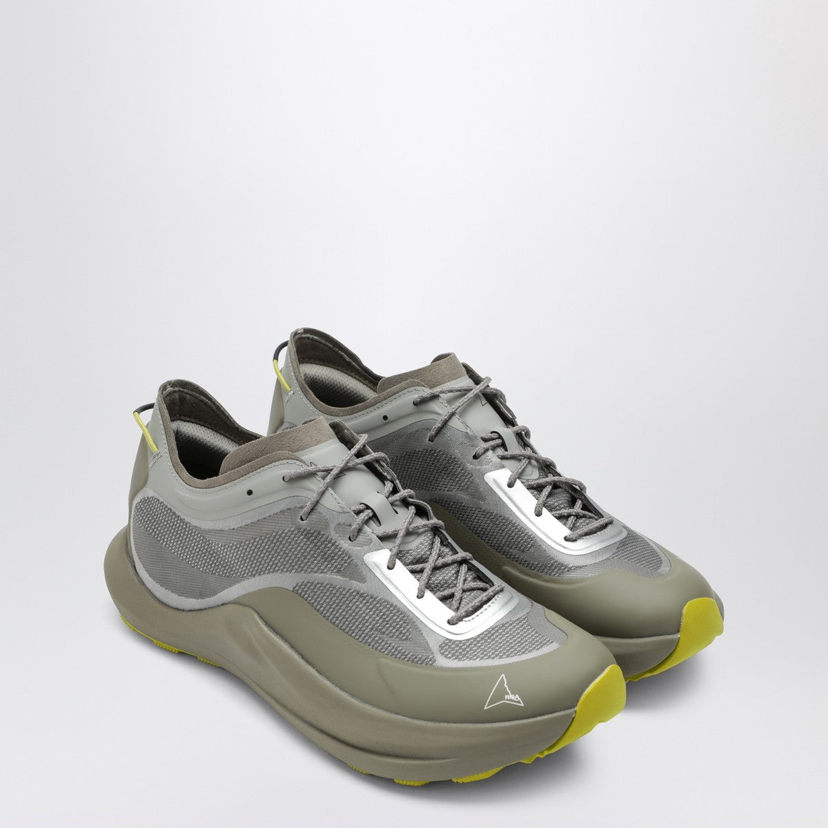 ROA Sneaker Sella in silver/neon yellow fabric