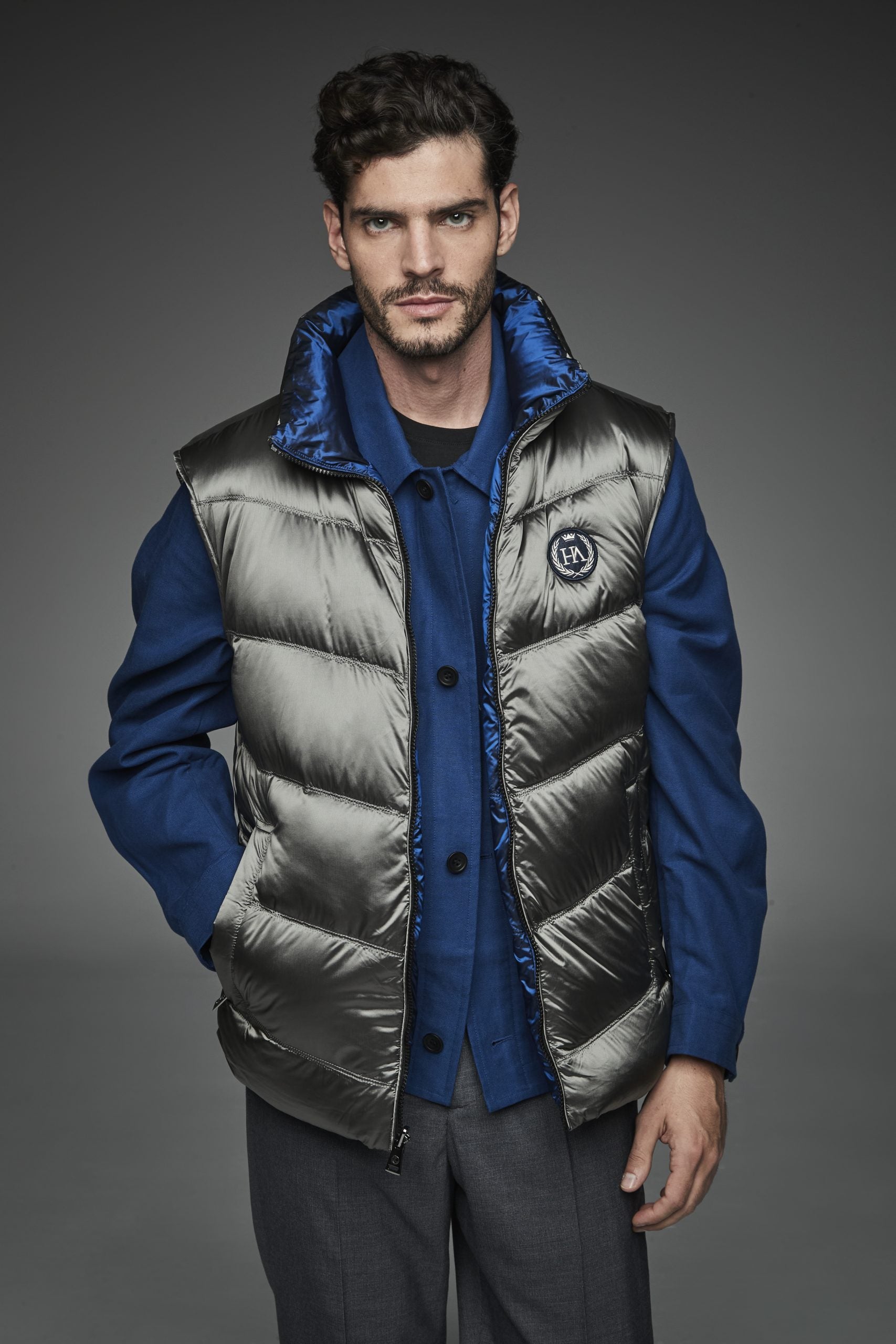 Short vest with reversible mandarin collar ROBIN LEAD-Vest-Henry Arroway-S-Lead-Urbanheer