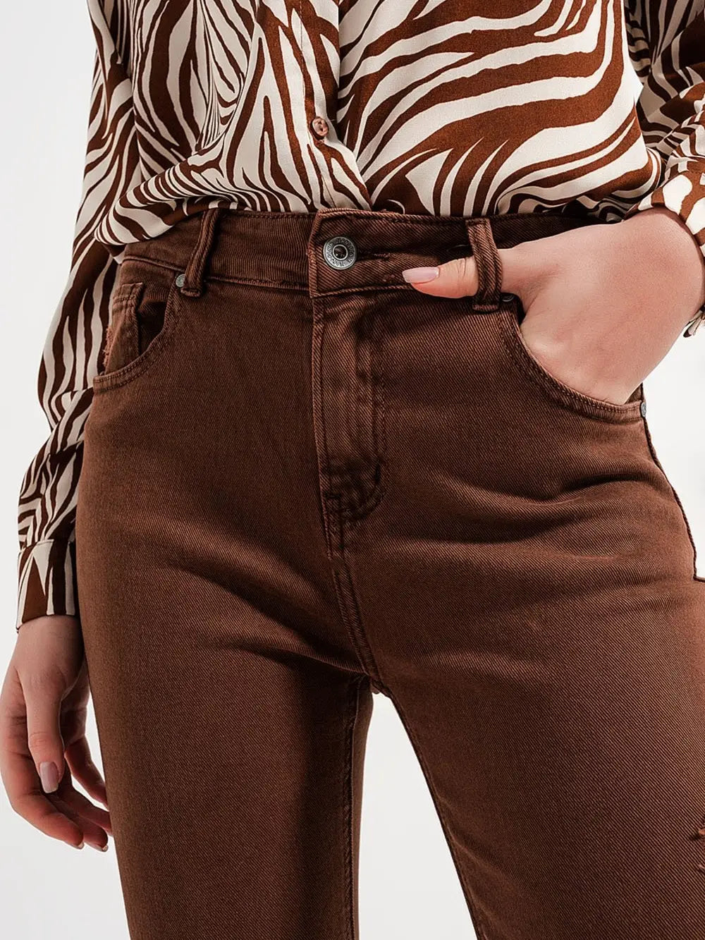 Raw Hem Skinny Jeans in Brown