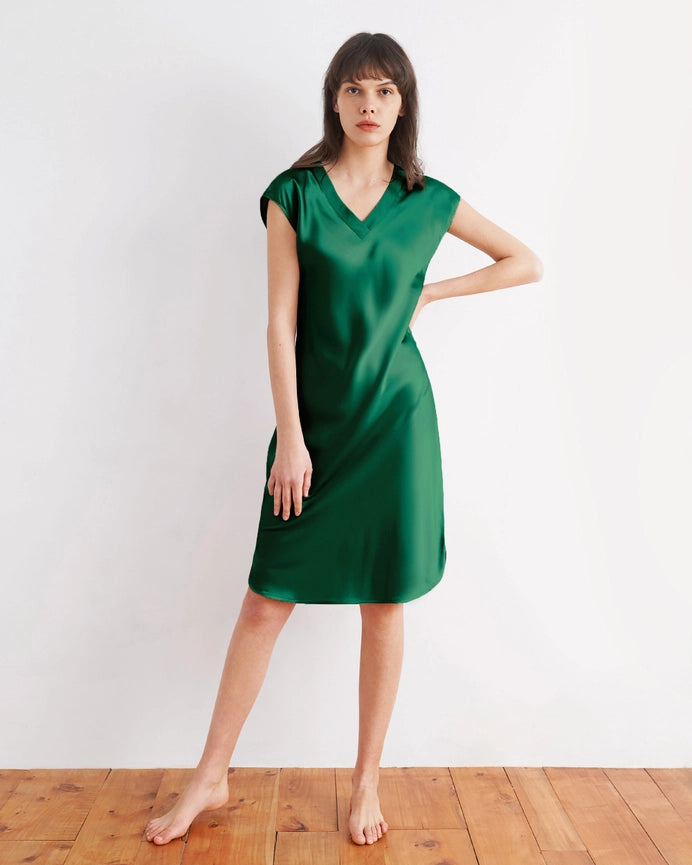 Relaxed Fit Night Gown - 19 Momme Count Emerald Green-Night Gown-MommeSilk-XS-Emerald Green-Urbanheer